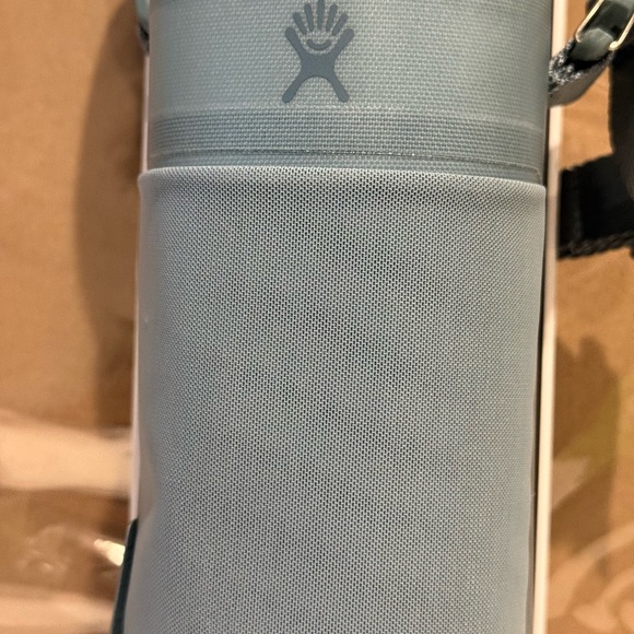 Brand New Hydro Flask Tag Along™ Medium – Birch | Fits 32 oz & 40 oz Wide Mouth - Picture 4 of 11